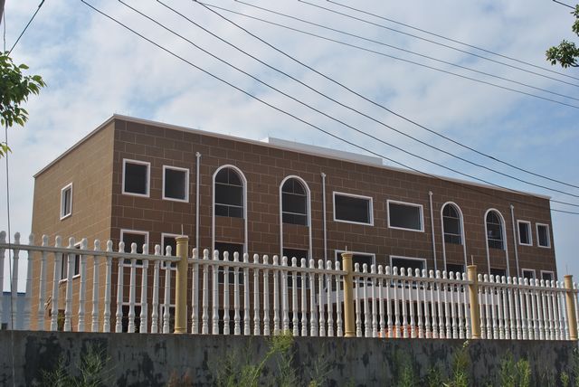 衢州東港八路臺(tái)州銅閥門(mén)辦公大樓